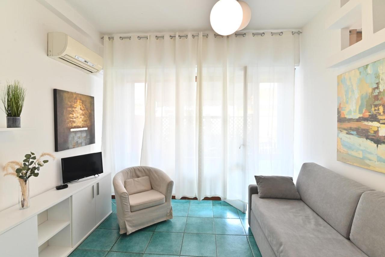 Izzhome Holiday Terrace Кальяри Экстерьер фото