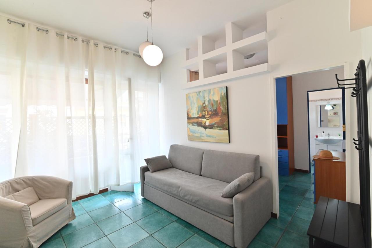 Izzhome Holiday Terrace Кальяри Экстерьер фото