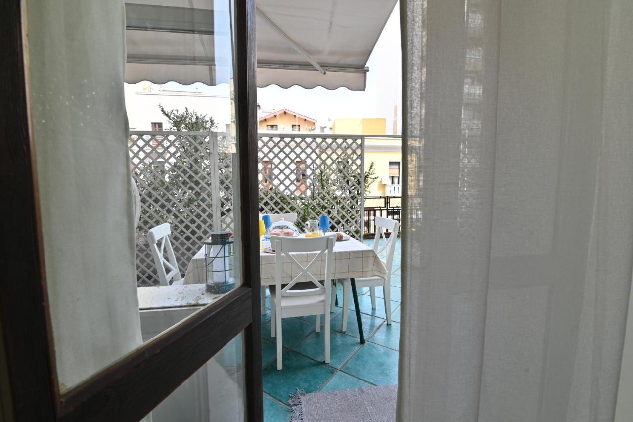 Izzhome Holiday Terrace Кальяри Экстерьер фото